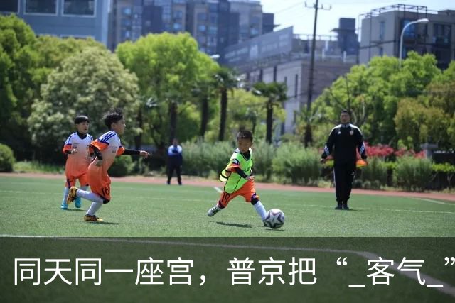 同天同一座宫，普京把“ 客气 ”给了美国，把“ 底牌 ”留给中国来客